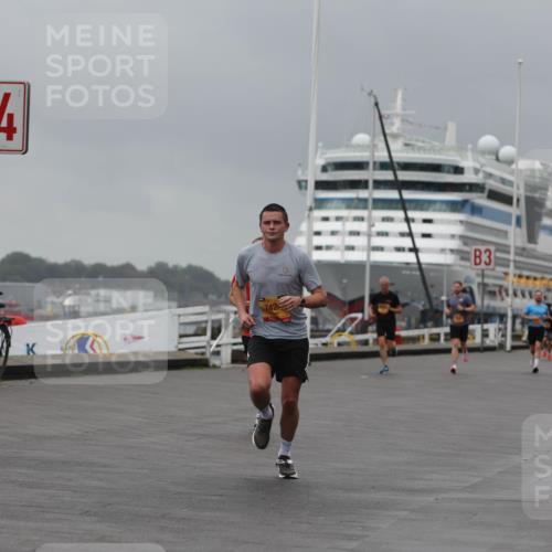 13.09.2026 - Kiel Lauf Andreas Tolksdorf http://msf.ph/oto/10476064 13.09.2026 11:48:37 Kiellinie 2926, 4, 3 meine-sportfotos.de