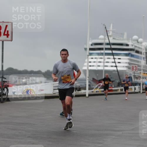 13.09.2026 - Kiel Lauf Andreas Tolksdorf http://msf.ph/oto/10476075 13.09.2026 11:48:37 Kiellinie 2926, 4, 139, 7424, 3 meine-sportfotos.de