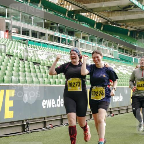13.09.2026 - 21. swb-Marathon Bremen Michael Burmester http://msf.ph/oto/10476078 13.09.2026 10:39:10 Laufen im Stadion 10135, 10138, 10139, 10168, 10188, 10190, 10204, 10205, 10217, 10229, 10234, 10238, 10259, 10260, 10279, 10280, 10305, 10314, 10360, 10363, 10364, 10370, 10375, 10376, 10378, 10404, 10432, 10457, 10465, 10469, 10484, 10488, 10493, 10501, 10505, 10510, 10511, 10526, 10556, 10576, 10580, 10595, 10609, 10616, 10619, 10630, 10645, 10654, 10660, 10661, 10662, 10664, 10681, 10682, 10686, 10695, 10697, 10712, 10737, 10743, 10802, 10823 meine-sportfotos.de