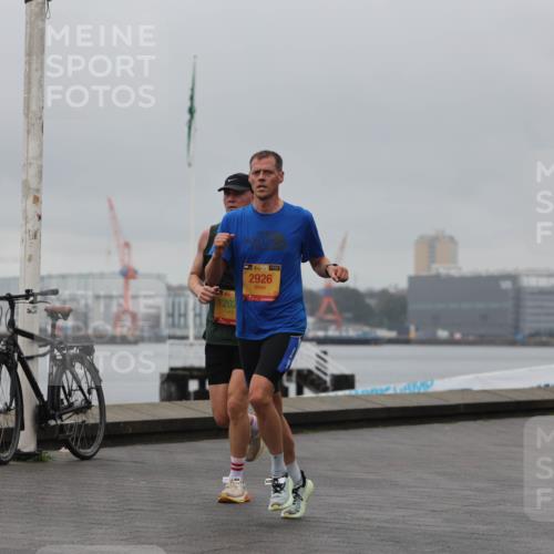 13.09.2026 - Kiel Lauf Andreas Tolksdorf http://msf.ph/oto/10476098 13.09.2026 11:48:38 Kiellinie 38, 35, 1202, 2926, 4 meine-sportfotos.de