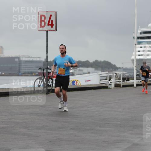 13.09.2026 - Kiel Lauf Andreas Tolksdorf http://msf.ph/oto/10476179 13.09.2026 11:48:49 Kiellinie 4, 1627, 3 meine-sportfotos.de