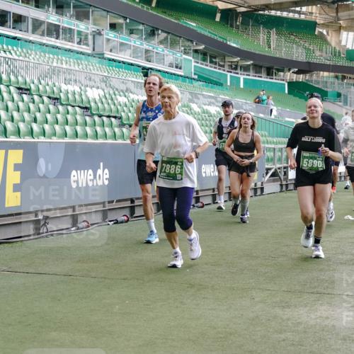 13.09.2026 - 21. swb-Marathon Bremen Michael Burmester http://msf.ph/oto/10476198 13.09.2026 13:16:52 Laufen im Stadion 134, 143, 153, 231, 267, 271, 449, 588, 598, 612, 653, 990, 1057, 1185, 1312, 1424, 1425, 1465, 1539, 1790, 1813, 1825, 1874, 1987, 2013, 2067, 2096, 2218, 2259, 2351, 2363, 2381, 2386, 2389, 2419, 2468, 2532, 2550, 2562, 2579, 2586, 2601, 2655, 2664, 2667, 2678, 2698, 2778, 2797, 2799, 2821, 2846, 2874, 2974, 2984, 2996, 3001, 3075, 3104, 3133, 3165, 3180, 3185, 3195, 3213, 3237, 3265, 3314, 3331, 3337, 3366, 3382, 3387, 3421, 3431, 3479, 3486, 3501, 3506, 3512 meine-sportfotos.de