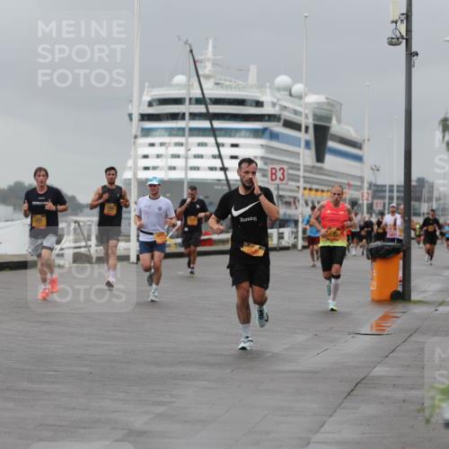 13.09.2026 - Kiel Lauf Andreas Tolksdorf http://msf.ph/oto/10476224 13.09.2026 11:48:53 Kiellinie 333, 3 meine-sportfotos.de