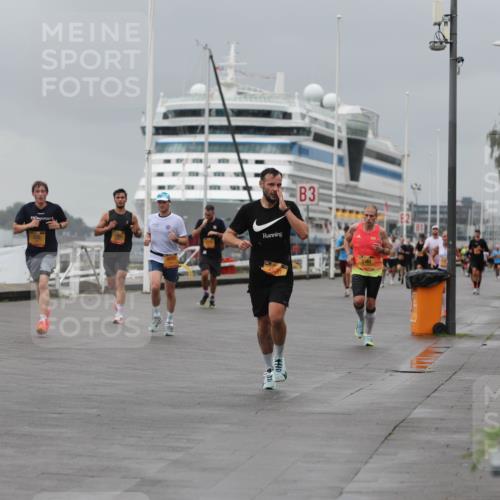 13.09.2026 - Kiel Lauf Andreas Tolksdorf http://msf.ph/oto/10476227 13.09.2026 11:48:53 Kiellinie 3 meine-sportfotos.de