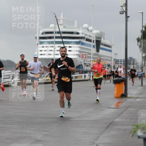 13.09.2026 - Kiel Lauf Andreas Tolksdorf http://msf.ph/oto/10476246 13.09.2026 11:48:53 Kiellinie 3 meine-sportfotos.de