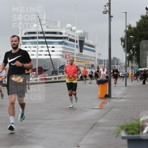 13.09.2026 - Kiel Lauf Andreas Tolksdorf http://msf.ph/oto/10476253 13.09.2026 11:48:54 Kiellinie 7462, 3, 3648, 3360, 100, 0171, 3173477 meine-sportfotos.de