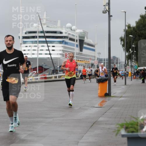 13.09.2026 - Kiel Lauf Andreas Tolksdorf http://msf.ph/oto/10476263 13.09.2026 11:48:55 Kiellinie 3360, 100 meine-sportfotos.de