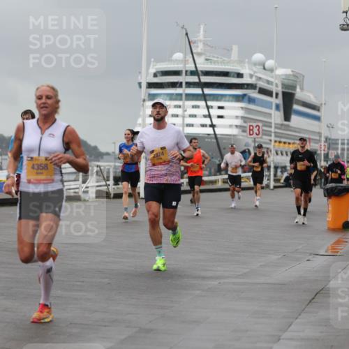 13.09.2026 - Kiel Lauf Andreas Tolksdorf http://msf.ph/oto/10476297 13.09.2026 11:49:05 Kiellinie 4, 4358, 2374, 3 meine-sportfotos.de
