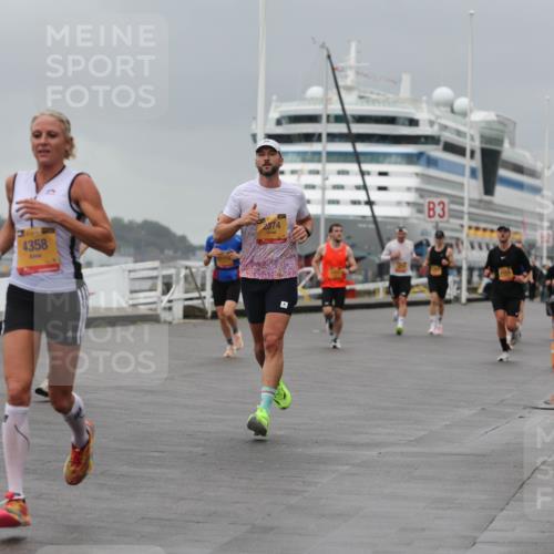 13.09.2026 - Kiel Lauf Andreas Tolksdorf http://msf.ph/oto/10476304 13.09.2026 11:49:05 Kiellinie 4, 4358, 2374, 3 meine-sportfotos.de