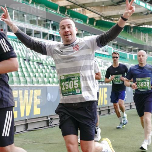 13.09.2026 - 21. swb-Marathon Bremen Michael Burmester http://msf.ph/oto/10476354 13.09.2026 13:16:56 Laufen im Stadion 134, 143, 153, 231, 267, 271, 449, 588, 598, 612, 653, 990, 1057, 1185, 1312, 1424, 1425, 1465, 1539, 1790, 1813, 1825, 1874, 1987, 2013, 2067, 2096, 2218, 2259, 2351, 2363, 2381, 2386, 2389, 2419, 2468, 2532, 2550, 2562, 2579, 2586, 2601, 2655, 2664, 2678, 2698, 2778, 2797, 2799, 2821, 2846, 2874, 2974, 2984, 2996, 3001, 3075, 3104, 3133, 3165, 3180, 3195, 3213, 3237, 3265, 3314, 3331, 3337, 3366, 3382, 3387, 3421, 3431, 3479, 3486, 3501, 3506, 3512, 3548 meine-sportfotos.de