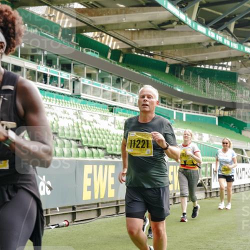 13.09.2026 - 21. swb-Marathon Bremen Michael Burmester http://msf.ph/oto/10476376 13.09.2026 10:39:17 Laufen im Stadion 10135, 10138, 10139, 10168, 10188, 10190, 10204, 10205, 10217, 10229, 10234, 10238, 10259, 10260, 10279, 10280, 10305, 10314, 10360, 10363, 10364, 10370, 10375, 10376, 10378, 10386, 10404, 10432, 10457, 10465, 10469, 10484, 10493, 10501, 10505, 10510, 10511, 10526, 10556, 10576, 10580, 10595, 10599, 10609, 10616, 10619, 10630, 10645, 10653, 10654, 10660, 10661, 10662, 10664, 10681, 10682, 10686, 10695, 10697, 10712, 10737, 10743, 10802, 10823 meine-sportfotos.de