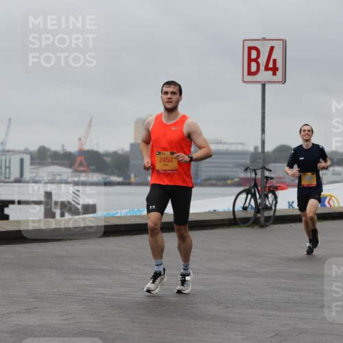 13.09.2026 - Kiel Lauf Andreas Tolksdorf http://msf.ph/oto/10476377 13.09.2026 11:49:12 Kiellinie 16, 1, 39, 2450, 4, 11118 meine-sportfotos.de