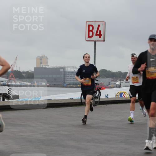13.09.2026 - Kiel Lauf Andreas Tolksdorf http://msf.ph/oto/10476384 13.09.2026 11:49:13 Kiellinie 2450, 4, 11118, 11030 meine-sportfotos.de