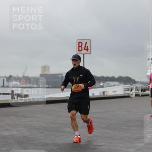 13.09.2026 - Kiel Lauf Andreas Tolksdorf http://msf.ph/oto/10476449 13.09.2026 11:49:18 Kiellinie 1, 4, 83 meine-sportfotos.de