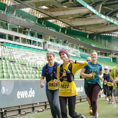 13.09.2026 - 21. swb-Marathon Bremen Michael Burmester http://msf.ph/oto/10476503 13.09.2026 10:39:24 Laufen im Stadion 10135, 10138, 10139, 10156, 10168, 10188, 10190, 10204, 10205, 10217, 10229, 10234, 10238, 10259, 10260, 10279, 10280, 10305, 10314, 10360, 10363, 10364, 10378, 10386, 10404, 10457, 10465, 10469, 10484, 10493, 10501, 10505, 10510, 10511, 10526, 10556, 10570, 10576, 10580, 10595, 10599, 10609, 10616, 10619, 10630, 10645, 10653, 10660, 10661, 10662, 10664, 10681, 10682, 10686, 10695, 10696, 10697, 10712, 10737, 10743, 10751, 10802, 10823 meine-sportfotos.de