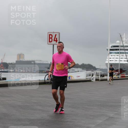 13.09.2026 - Kiel Lauf Andreas Tolksdorf http://msf.ph/oto/10476504 13.09.2026 11:49:20 Kiellinie 4, 39, 6927, 3 meine-sportfotos.de