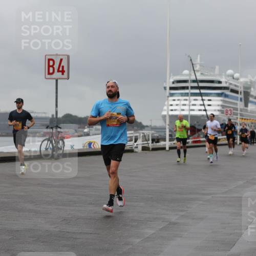 13.09.2026 - Kiel Lauf Andreas Tolksdorf http://msf.ph/oto/10476552 13.09.2026 11:49:26 Kiellinie 4, 960, 3 meine-sportfotos.de