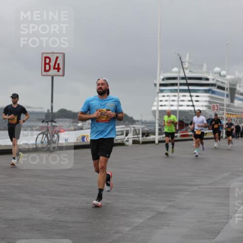 13.09.2026 - Kiel Lauf Andreas Tolksdorf http://msf.ph/oto/10476554 13.09.2026 11:49:26 Kiellinie 4, 209, 3 meine-sportfotos.de