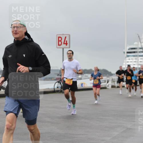 13.09.2026 - Kiel Lauf Andreas Tolksdorf http://msf.ph/oto/10476565 13.09.2026 11:49:32 Kiellinie 4 meine-sportfotos.de