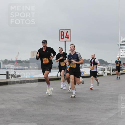 13.09.2026 - Kiel Lauf Andreas Tolksdorf http://msf.ph/oto/10476624 13.09.2026 11:49:37 Kiellinie 4, 9836, 3, 507, 3 meine-sportfotos.de