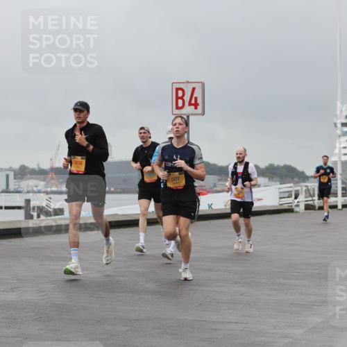 13.09.2026 - Kiel Lauf Andreas Tolksdorf http://msf.ph/oto/10476642 13.09.2026 11:49:38 Kiellinie 4 meine-sportfotos.de