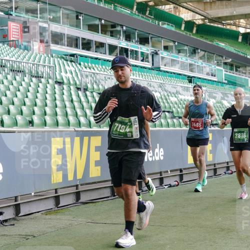 13.09.2026 - 21. swb-Marathon Bremen Michael Burmester http://msf.ph/oto/10476685 13.09.2026 13:17:07 Laufen im Stadion 134, 143, 153, 231, 267, 271, 311, 449, 588, 598, 612, 653, 990, 1057, 1185, 1312, 1424, 1425, 1465, 1539, 1790, 1813, 1825, 1987, 2013, 2067, 2096, 2218, 2259, 2351, 2363, 2381, 2389, 2419, 2468, 2532, 2550, 2562, 2579, 2586, 2601, 2647, 2655, 2664, 2678, 2698, 2778, 2797, 2799, 2821, 2846, 2974, 2984, 2996, 3001, 3104, 3133, 3180, 3195, 3213, 3237, 3314, 3331, 3337, 3366, 3387, 3421, 3431, 3479, 3486, 3501, 3506, 3512, 3548 meine-sportfotos.de