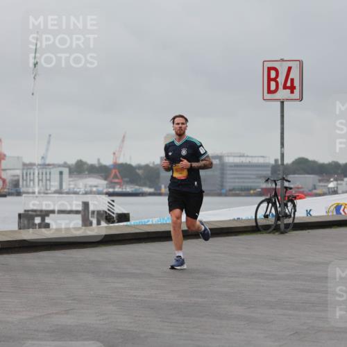 13.09.2026 - Kiel Lauf Andreas Tolksdorf http://msf.ph/oto/10476712 13.09.2026 11:49:43 Kiellinie 6395, 4 meine-sportfotos.de