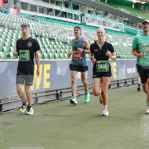 13.09.2026 - 21. swb-Marathon Bremen Michael Burmester http://msf.ph/oto/10476735 13.09.2026 13:17:08 Laufen im Stadion 134, 143, 153, 231, 267, 271, 311, 449, 588, 598, 612, 653, 990, 1057, 1185, 1312, 1424, 1425, 1465, 1539, 1790, 1813, 1825, 1987, 2013, 2067, 2096, 2218, 2259, 2351, 2363, 2381, 2389, 2419, 2468, 2532, 2550, 2562, 2579, 2586, 2601, 2647, 2655, 2664, 2678, 2698, 2778, 2797, 2799, 2821, 2846, 2974, 2984, 2996, 3001, 3104, 3133, 3180, 3195, 3213, 3237, 3314, 3331, 3337, 3366, 3387, 3421, 3431, 3479, 3486, 3501, 3506, 3512, 3548 meine-sportfotos.de