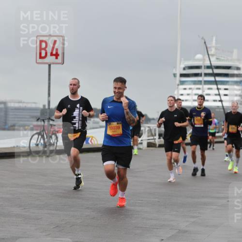 13.09.2026 - Kiel Lauf Andreas Tolksdorf http://msf.ph/oto/10476763 13.09.2026 11:49:46 Kiellinie 4, 10039, 3 meine-sportfotos.de