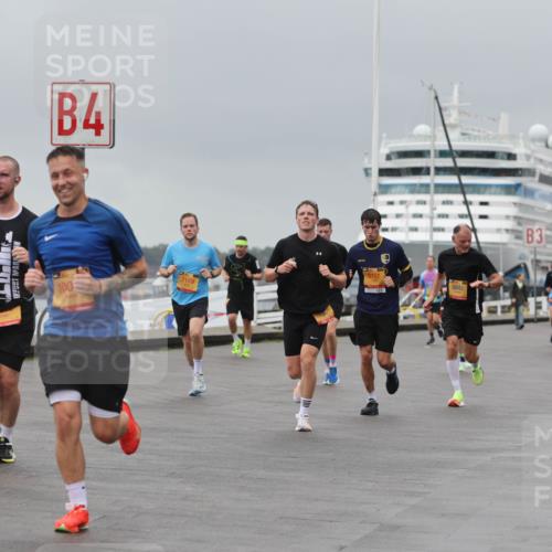 13.09.2026 - Kiel Lauf Andreas Tolksdorf http://msf.ph/oto/10476779 13.09.2026 11:49:47 Kiellinie 4, 7189, 100, 8157, 5845, 3 meine-sportfotos.de