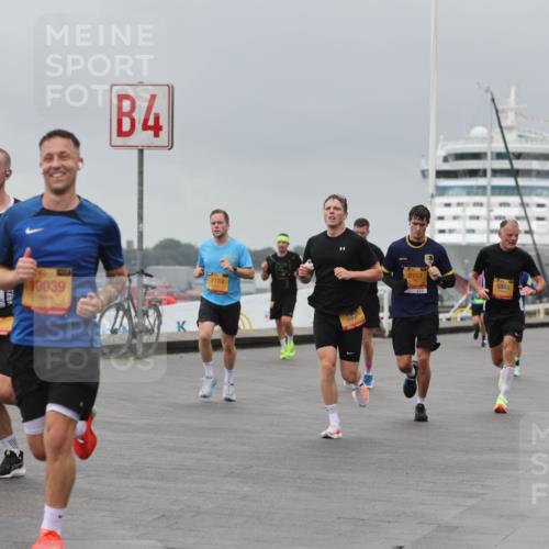 13.09.2026 - Kiel Lauf Andreas Tolksdorf http://msf.ph/oto/10476787 13.09.2026 11:49:47 Kiellinie 4, 8157, 5845, 7189, 10039, 3 meine-sportfotos.de