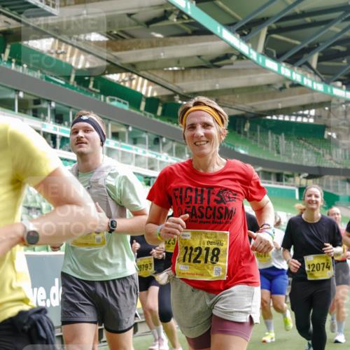 13.09.2026 - 21. swb-Marathon Bremen Michael Burmester http://msf.ph/oto/10476789 13.09.2026 10:39:31 Laufen im Stadion 10135, 10138, 10139, 10156, 10168, 10169, 10188, 10204, 10205, 10217, 10229, 10234, 10238, 10259, 10260, 10279, 10280, 10299, 10314, 10360, 10363, 10364, 10378, 10386, 10404, 10457, 10469, 10484, 10493, 10501, 10505, 10510, 10511, 10526, 10556, 10570, 10576, 10580, 10595, 10599, 10609, 10616, 10619, 10630, 10645, 10653, 10660, 10661, 10662, 10664, 10681, 10682, 10686, 10695, 10696, 10697, 10712, 10737, 10743, 10751, 10802 meine-sportfotos.de