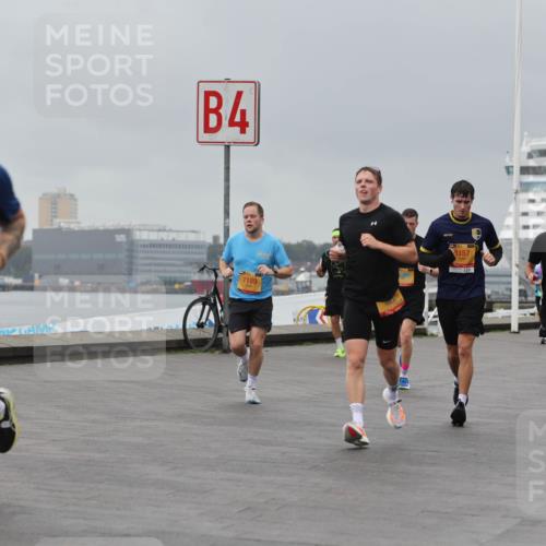 13.09.2026 - Kiel Lauf Andreas Tolksdorf http://msf.ph/oto/10476796 13.09.2026 11:49:48 Kiellinie 10039, 4, 7189, 8157, 5845, 3 meine-sportfotos.de