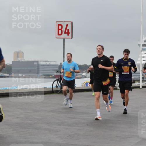 13.09.2026 - Kiel Lauf Andreas Tolksdorf http://msf.ph/oto/10476797 13.09.2026 11:49:48 Kiellinie 10039, 4, 7189, 8157, 5845 meine-sportfotos.de