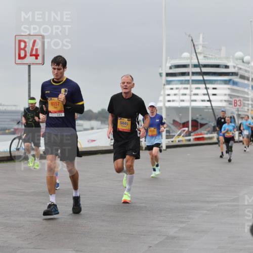 13.09.2026 - Kiel Lauf Andreas Tolksdorf http://msf.ph/oto/10476835 13.09.2026 11:49:49 Kiellinie 4, 8157, 800, 5845, 3 meine-sportfotos.de