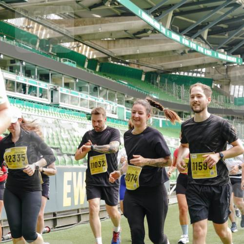 13.09.2026 - 21. swb-Marathon Bremen Michael Burmester http://msf.ph/oto/10476845 13.09.2026 10:39:32 Laufen im Stadion 10135, 10138, 10139, 10156, 10168, 10169, 10188, 10204, 10205, 10217, 10229, 10234, 10238, 10259, 10260, 10279, 10280, 10299, 10314, 10360, 10363, 10364, 10378, 10386, 10404, 10457, 10469, 10484, 10493, 10501, 10505, 10510, 10511, 10526, 10556, 10570, 10576, 10580, 10595, 10599, 10609, 10616, 10619, 10630, 10645, 10653, 10660, 10661, 10662, 10664, 10681, 10682, 10686, 10695, 10696, 10697, 10712, 10737, 10743, 10751, 10802 meine-sportfotos.de