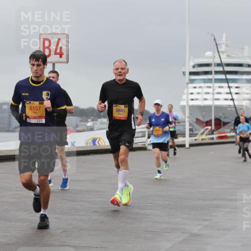 13.09.2026 - Kiel Lauf Andreas Tolksdorf http://msf.ph/oto/10476857 13.09.2026 11:49:50 Kiellinie 8157, 1000, 4, 5845, 3 meine-sportfotos.de
