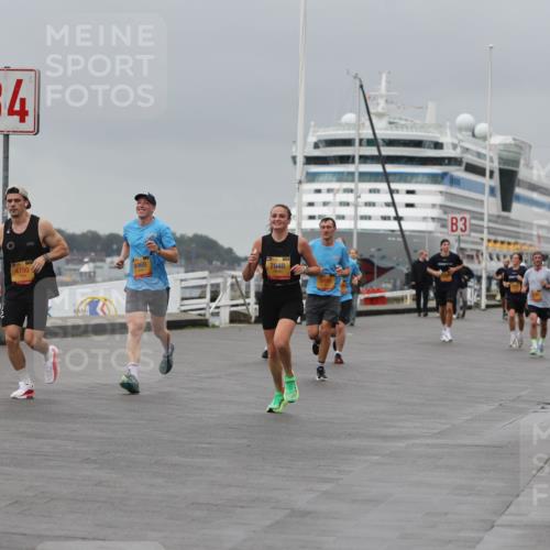 13.09.2026 - Kiel Lauf Andreas Tolksdorf http://msf.ph/oto/10476955 13.09.2026 11:50:02 Kiellinie 4, 4750, 4960, 7048, 3 meine-sportfotos.de