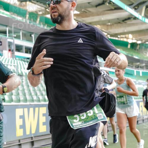 13.09.2026 - 21. swb-Marathon Bremen Michael Burmester http://msf.ph/oto/10476962 13.09.2026 13:17:14 Laufen im Stadion 134, 153, 231, 267, 271, 311, 449, 588, 598, 612, 653, 837, 990, 1057, 1185, 1312, 1424, 1425, 1465, 1539, 1790, 1813, 1825, 1987, 2013, 2067, 2096, 2218, 2259, 2351, 2363, 2381, 2389, 2419, 2468, 2532, 2550, 2562, 2579, 2586, 2601, 2647, 2655, 2664, 2678, 2698, 2778, 2797, 2799, 2821, 2846, 2893, 2974, 2984, 2996, 3001, 3104, 3133, 3180, 3195, 3210, 3213, 3237, 3314, 3331, 3337, 3366, 3387, 3421, 3431, 3479, 3486, 3501, 3506, 3512, 3548, 3654 meine-sportfotos.de