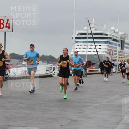 13.09.2026 - Kiel Lauf Andreas Tolksdorf http://msf.ph/oto/10476970 13.09.2026 11:50:03 Kiellinie 4, 7048, 4960, 4750, 3 meine-sportfotos.de