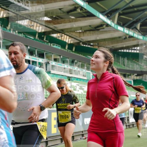 13.09.2026 - 21. swb-Marathon Bremen Michael Burmester http://msf.ph/oto/10476971 13.09.2026 10:39:35 Laufen im Stadion 10135, 10138, 10139, 10156, 10168, 10169, 10188, 10204, 10205, 10213, 10217, 10229, 10234, 10238, 10259, 10260, 10279, 10280, 10299, 10314, 10321, 10360, 10363, 10364, 10378, 10386, 10404, 10417, 10457, 10469, 10484, 10493, 10501, 10505, 10510, 10511, 10526, 10556, 10570, 10576, 10580, 10595, 10599, 10609, 10616, 10619, 10630, 10645, 10653, 10660, 10661, 10662, 10664, 10681, 10682, 10686, 10695, 10696, 10697, 10712, 10737, 10743, 10751, 10802 meine-sportfotos.de