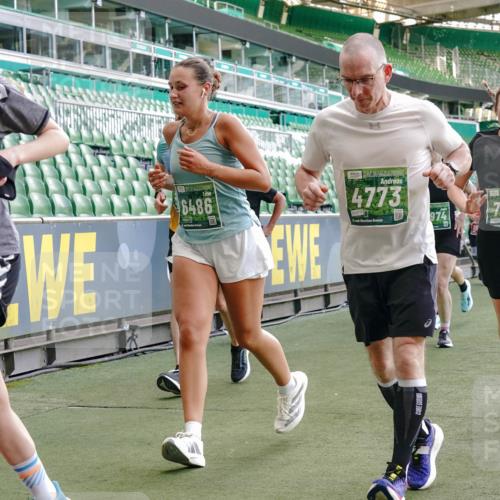 13.09.2026 - 21. swb-Marathon Bremen Michael Burmester http://msf.ph/oto/10476977 13.09.2026 13:17:15 Laufen im Stadion 134, 153, 231, 267, 271, 311, 449, 588, 598, 612, 653, 837, 990, 1057, 1185, 1312, 1424, 1425, 1465, 1539, 1790, 1813, 1825, 1844, 1987, 2013, 2056, 2067, 2096, 2218, 2259, 2351, 2363, 2381, 2389, 2419, 2468, 2532, 2550, 2562, 2579, 2586, 2601, 2647, 2655, 2664, 2678, 2698, 2778, 2797, 2799, 2821, 2846, 2893, 2974, 2984, 2996, 3001, 3104, 3133, 3180, 3195, 3210, 3213, 3237, 3314, 3331, 3337, 3366, 3387, 3421, 3431, 3479, 3501, 3506, 3512, 3548, 3633, 3654 meine-sportfotos.de