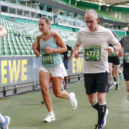 13.09.2026 - 21. swb-Marathon Bremen Michael Burmester http://msf.ph/oto/10476988 13.09.2026 13:17:15 Laufen im Stadion 134, 153, 231, 267, 271, 311, 449, 588, 598, 612, 653, 837, 990, 1057, 1185, 1312, 1424, 1425, 1465, 1539, 1790, 1813, 1825, 1844, 1987, 2013, 2056, 2067, 2096, 2218, 2259, 2351, 2363, 2381, 2389, 2419, 2468, 2532, 2550, 2562, 2579, 2586, 2601, 2647, 2655, 2664, 2678, 2698, 2778, 2797, 2799, 2821, 2846, 2893, 2974, 2984, 2996, 3001, 3104, 3133, 3180, 3195, 3210, 3213, 3237, 3314, 3331, 3337, 3366, 3387, 3421, 3431, 3479, 3501, 3506, 3512, 3548, 3633, 3654 meine-sportfotos.de
