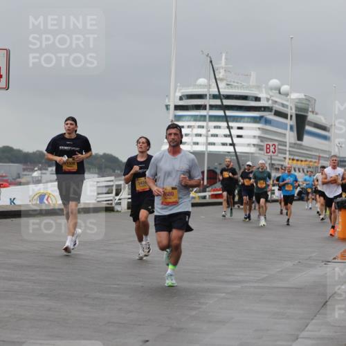 13.09.2026 - Kiel Lauf Andreas Tolksdorf http://msf.ph/oto/10477061 13.09.2026 11:50:10 Kiellinie 4, 1508, 3424, 1680, 3 meine-sportfotos.de