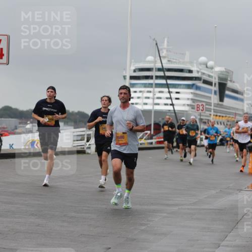 13.09.2026 - Kiel Lauf Andreas Tolksdorf http://msf.ph/oto/10477064 13.09.2026 11:50:10 Kiellinie 4, 508, 342, 7680, 3 meine-sportfotos.de