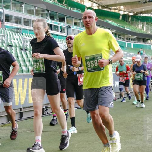 13.09.2026 - 21. swb-Marathon Bremen Michael Burmester http://msf.ph/oto/10477068 13.09.2026 13:17:17 Laufen im Stadion 134, 153, 231, 267, 271, 311, 404, 449, 588, 598, 612, 653, 732, 837, 990, 1057, 1185, 1312, 1424, 1425, 1465, 1539, 1790, 1813, 1825, 1844, 1987, 2013, 2056, 2067, 2096, 2259, 2351, 2358, 2363, 2381, 2389, 2419, 2468, 2532, 2550, 2562, 2579, 2586, 2601, 2647, 2655, 2664, 2678, 2698, 2778, 2797, 2799, 2821, 2846, 2893, 2974, 2984, 2996, 3001, 3104, 3133, 3146, 3180, 3195, 3210, 3213, 3237, 3314, 3331, 3337, 3366, 3387, 3421, 3431, 3479, 3501, 3506, 3512, 3548, 3633, 3654 meine-sportfotos.de