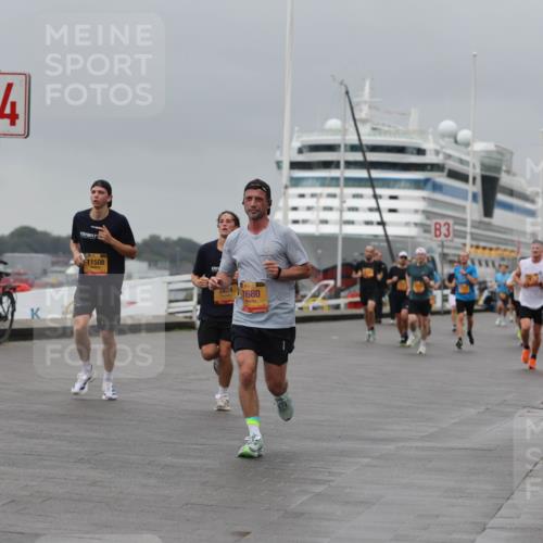 13.09.2026 - Kiel Lauf Andreas Tolksdorf http://msf.ph/oto/10477071 13.09.2026 11:50:10 Kiellinie 4, 320, 11508, 7680, 3 meine-sportfotos.de