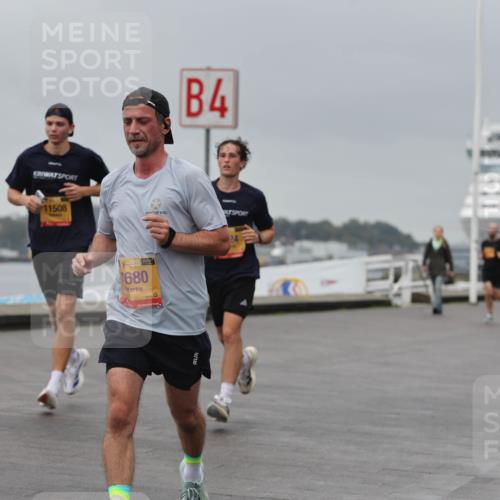 13.09.2026 - Kiel Lauf Andreas Tolksdorf http://msf.ph/oto/10477111 13.09.2026 11:50:12 Kiellinie 11508, 48, 1680, 4 meine-sportfotos.de