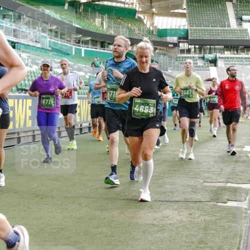13.09.2026 - 21. swb-Marathon Bremen Michael Burmester http://msf.ph/oto/10477119 13.09.2026 13:17:19 Laufen im Stadion 134, 153, 231, 267, 271, 311, 404, 449, 588, 612, 653, 732, 837, 990, 1057, 1185, 1312, 1424, 1425, 1465, 1539, 1790, 1813, 1825, 1844, 1987, 2056, 2067, 2096, 2259, 2351, 2357, 2358, 2363, 2381, 2389, 2419, 2532, 2550, 2562, 2579, 2586, 2601, 2647, 2655, 2664, 2678, 2698, 2778, 2797, 2799, 2821, 2846, 2880, 2893, 2974, 2984, 2996, 3001, 3104, 3133, 3146, 3180, 3195, 3210, 3213, 3237, 3314, 3331, 3337, 3366, 3387, 3421, 3431, 3479, 3501, 3506, 3512, 3537, 3548, 3633, 3654 meine-sportfotos.de