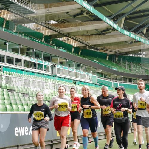 13.09.2026 - 21. swb-Marathon Bremen Michael Burmester http://msf.ph/oto/10477123 13.09.2026 10:39:41 Laufen im Stadion 10135, 10138, 10139, 10156, 10168, 10169, 10188, 10204, 10213, 10217, 10229, 10234, 10238, 10259, 10260, 10279, 10280, 10299, 10314, 10321, 10360, 10363, 10364, 10378, 10386, 10404, 10406, 10417, 10435, 10457, 10469, 10484, 10493, 10501, 10505, 10510, 10511, 10526, 10556, 10570, 10576, 10580, 10595, 10599, 10609, 10616, 10619, 10630, 10645, 10653, 10660, 10661, 10662, 10664, 10681, 10682, 10686, 10695, 10696, 10697, 10712, 10737, 10743, 10751, 10802 meine-sportfotos.de